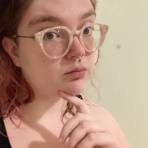 Meet your Posher, Max